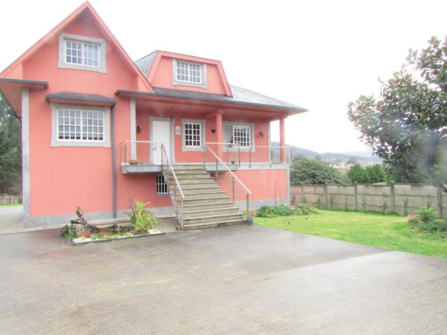 Casa en venta en Castro, Ferrol