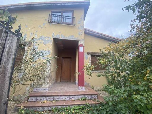 Casa en venta en Nava Del Rey, Valladolid