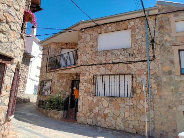 Casa en venta en Navacepedilla De Corneja