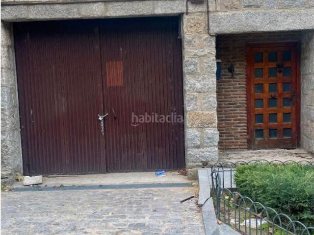 Casa en venta en Navacerrada, Urbanización Los Corales