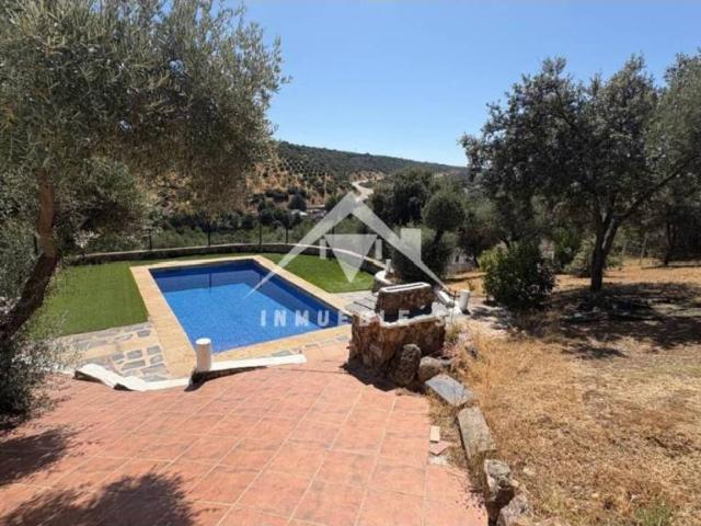 Casa en venta en Navahermosa