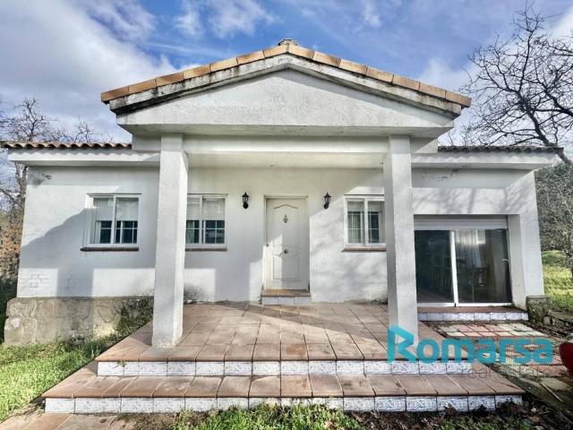 Casa en venta en Navahondilla Casa en venta en Navahondilla