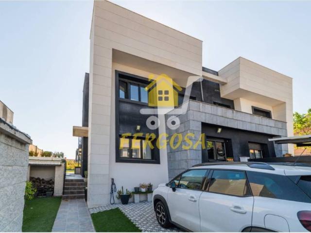 Casa en venta en Navalcarnero