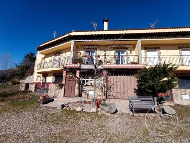 Casa en venta en Navalmoral de la Sierra, Ávila