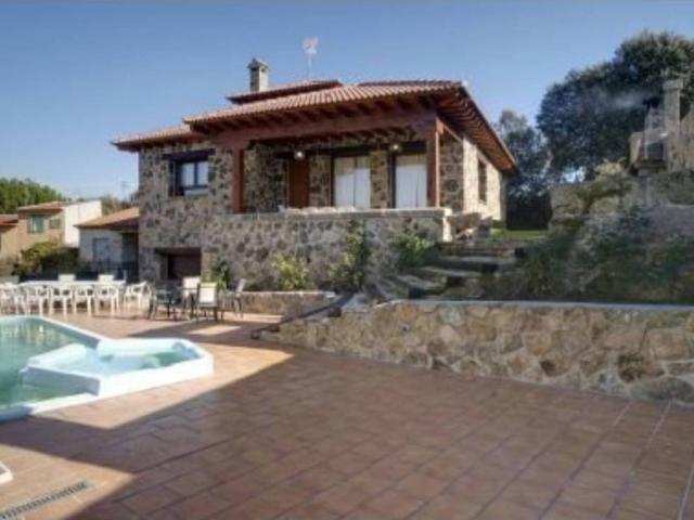 Casa en venta en Navaluenga, Castilla y León