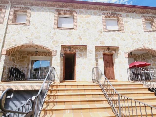 Casa en venta en Navaluenga, Castilla y León