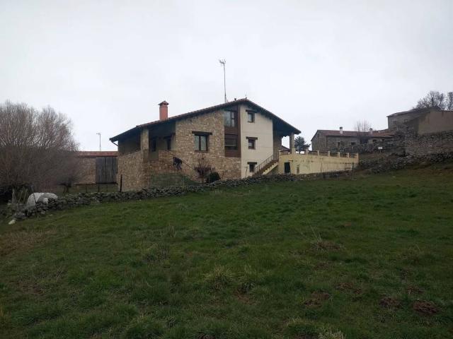 Casa en venta en Navarredonda De Gredos