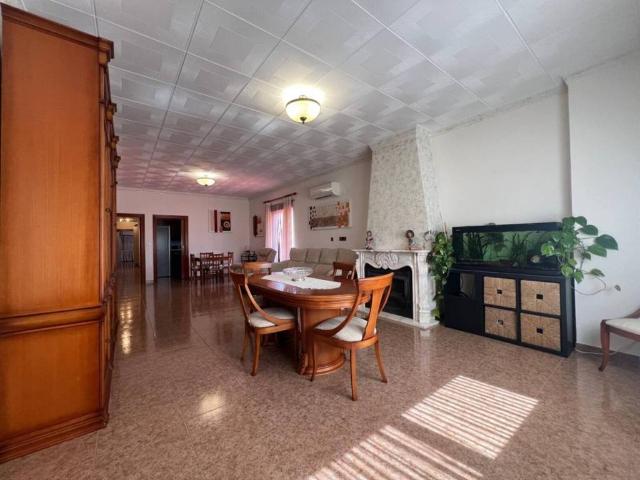 Casa en venta en La Canal de Navarrés, Valencia