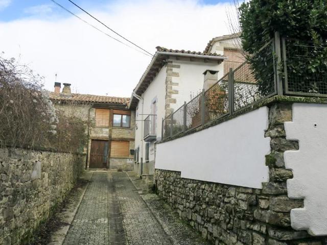 Casa en venta en Pirinioak, Navarra