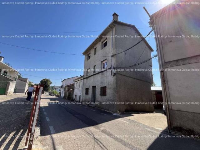 Casa en venta en Navasfrías, Castilla y León