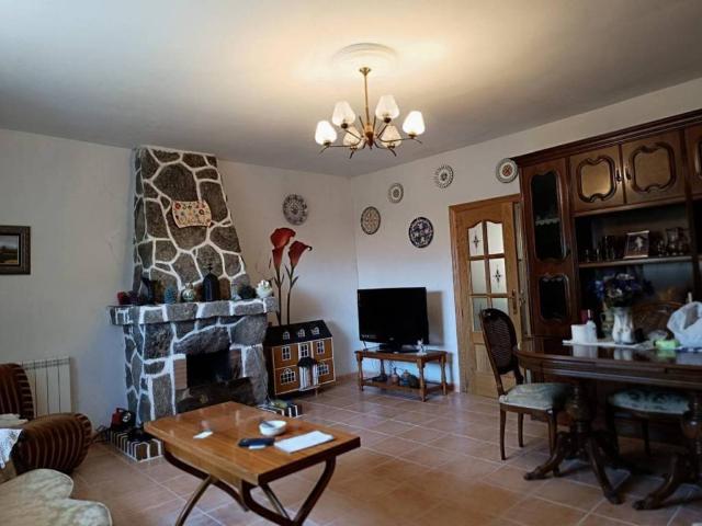Casa en venta en Navatalgordo, Castilla y León