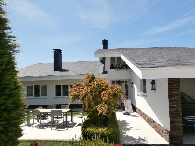 Casa en venta en Navia, Asturias