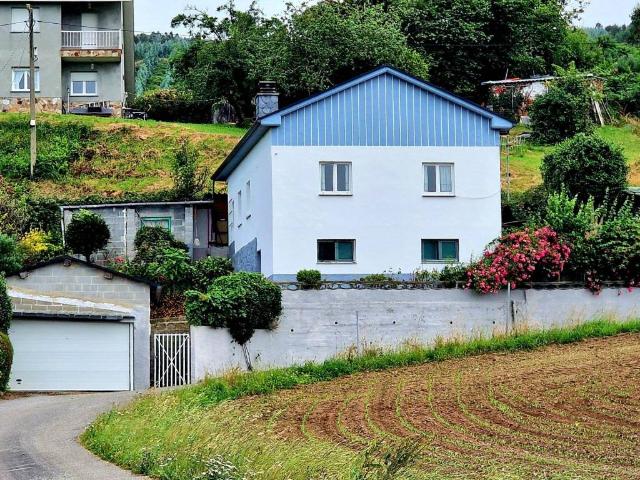 Casa en venta en Navia