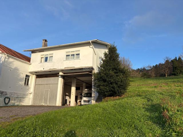 Casa en venta en Neda, Ferrol