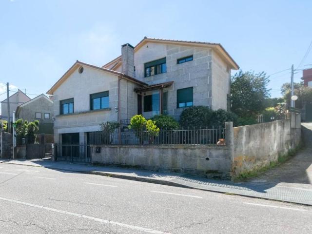 Casa en venta en Nigrán