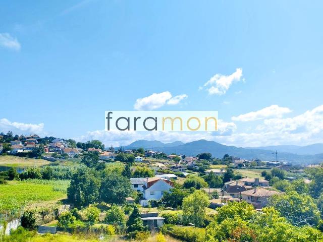 Casa en venta en A Angustia, Vigo
