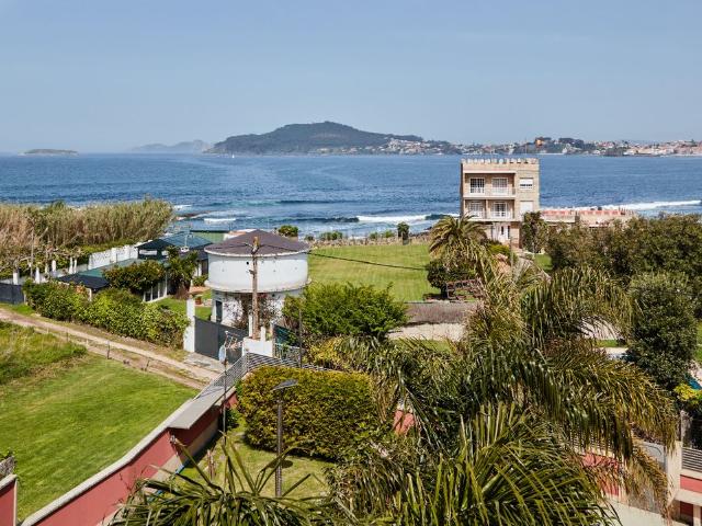 Casa en venta en A Angustia, Vigo