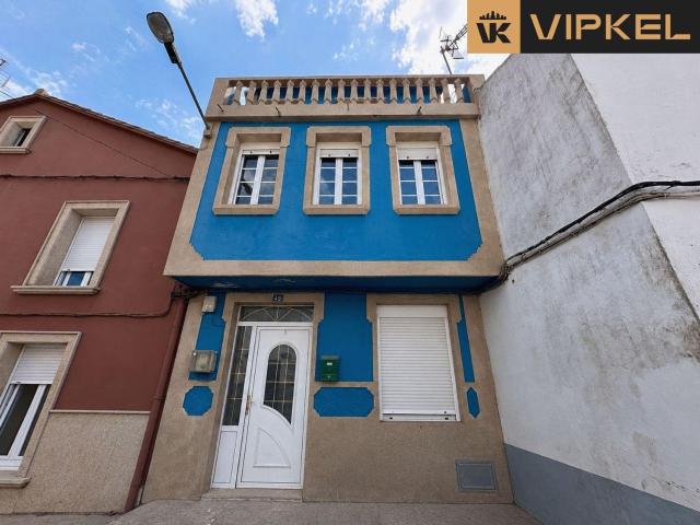 Casa en venta en Noia