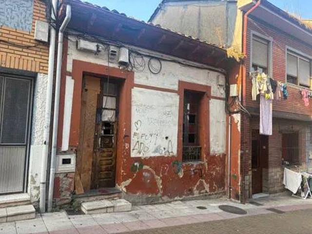 Casa en venta en Noreña, Asturias