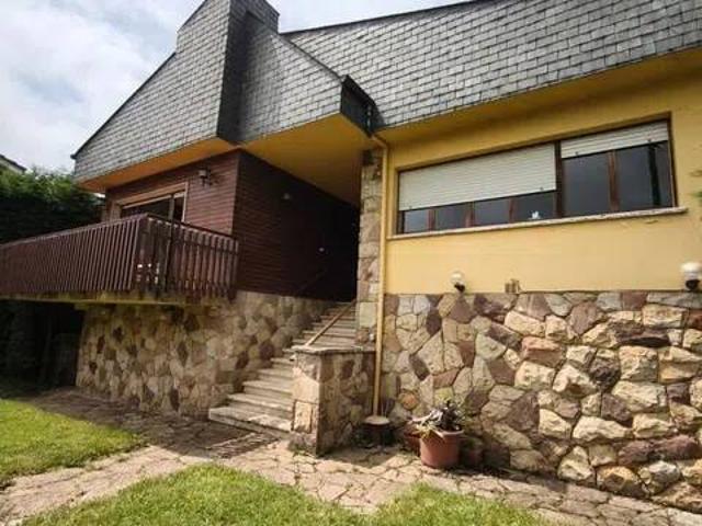 Casa en venta en Noreña, Asturias