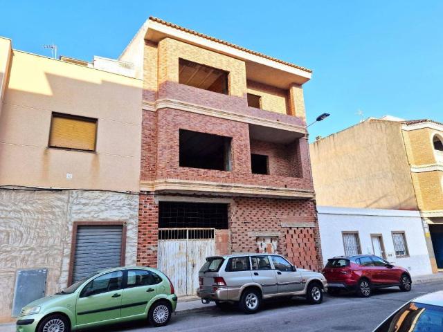 Casa en venta en Novelda