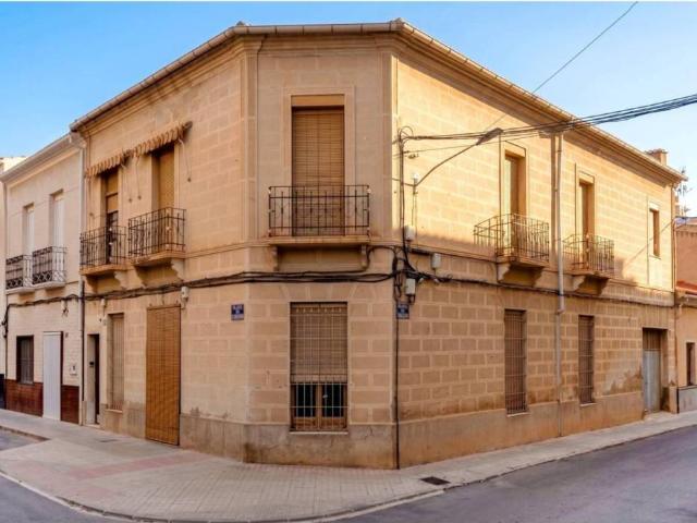 Casa en venta en el Vinalopó Mitjà / El Vinalopó Medio, Valencia