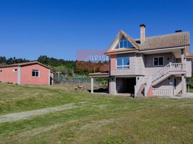 Casa en venta en O Carballiño, Galicia