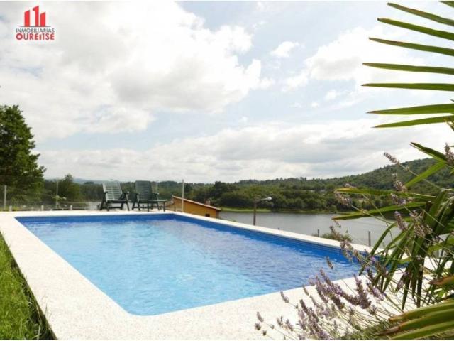 Casa en venta en Ourense, Galicia