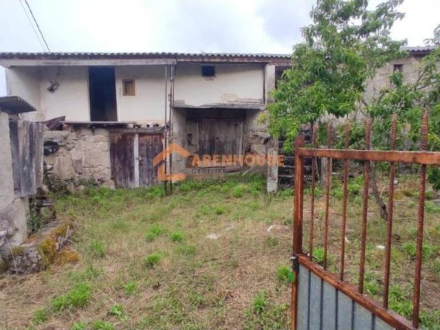 Casa en venta en Ourense, Galicia