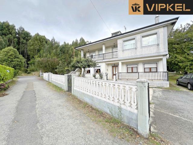 Casa en venta en O Pino, Arzúa