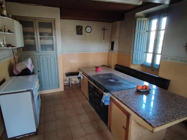 Casa en venta en Ourense, Galicia