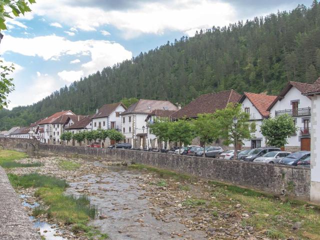 Casa en venta en Pirinioak, Navarra