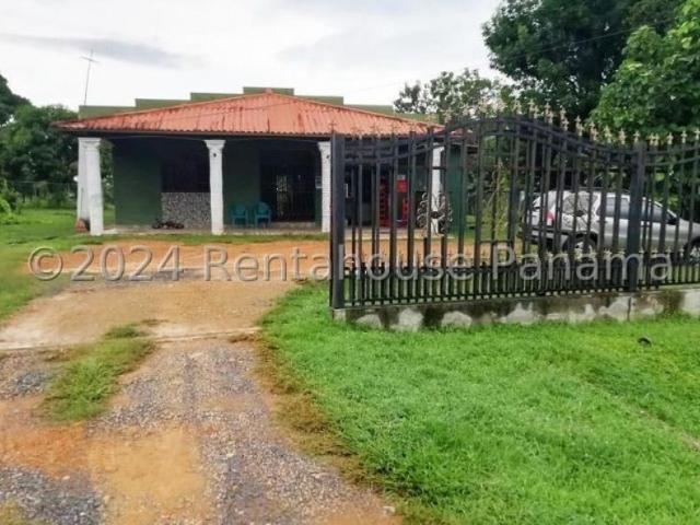 Casa en Venta en Ocú Herrera 220 m2. 3 hab