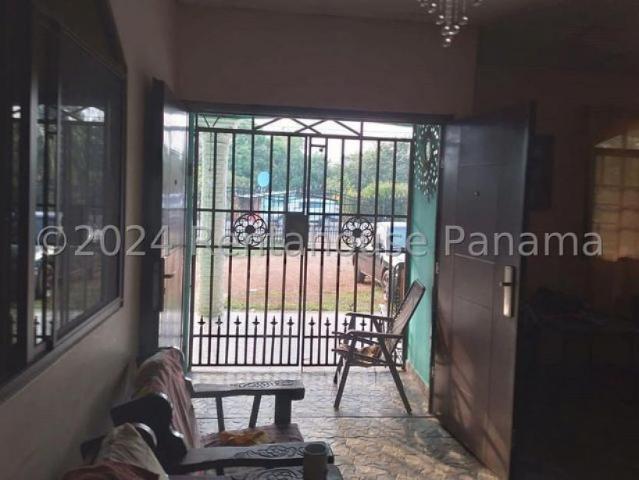 Casa en Venta en Ocú Herrera 220 m2. 3 hab