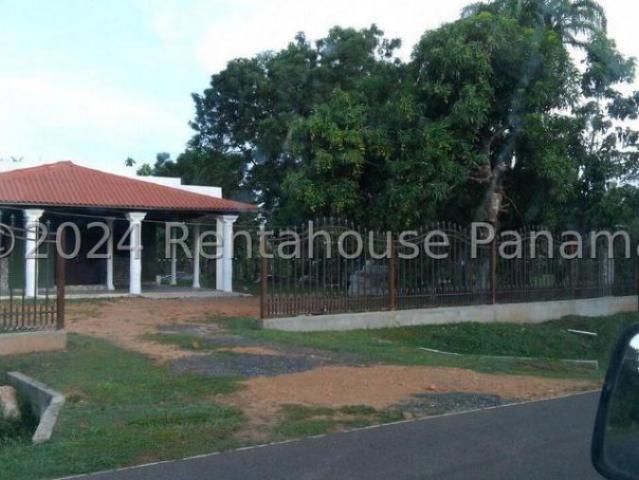 Casa en Venta en Ocú Herrera 220 m2. 3 hab