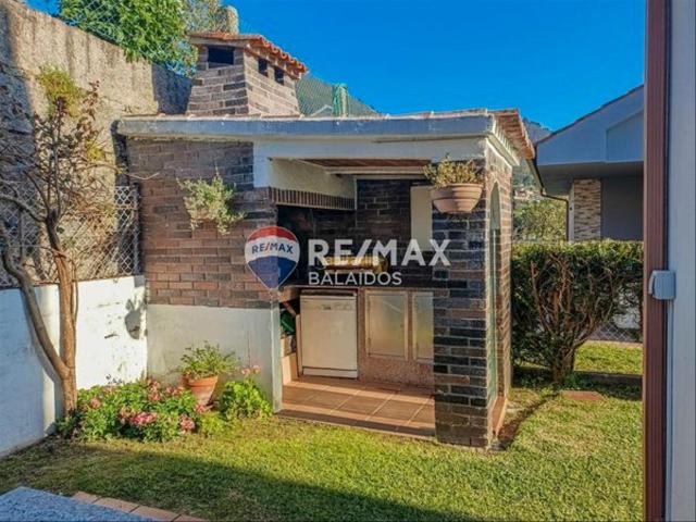 Casa en venta en Oia