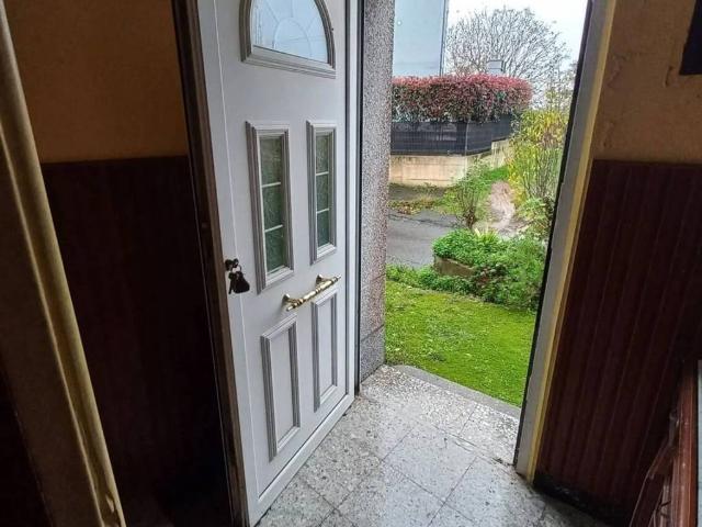 Casa en venta en Oleiros