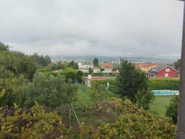 Casa en venta en Oleiros