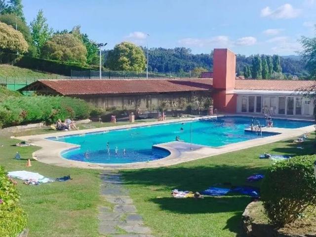 Casa en venta en Oleiros