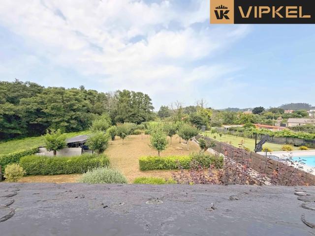 Casa en venta en Oleiros, A Coruña