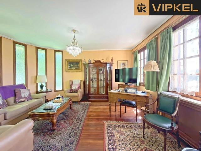 Casa en venta en Oleiros, A Coruña
