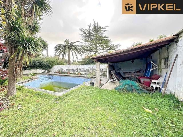 Casa en venta en Oleiros, A Coruña