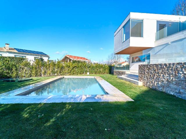 Casa en venta en Oleiros