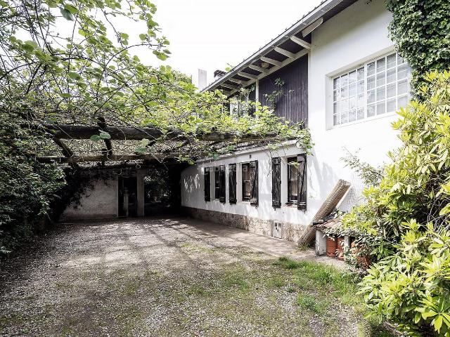 Casa en venta en Oleiros, A Coruña