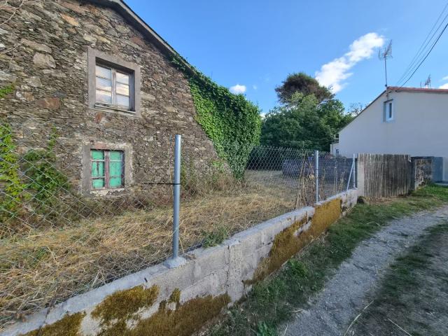 Casa en venta en Oleiros, A Coruña