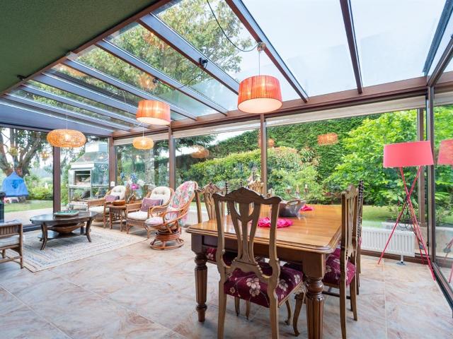 Casa en venta en Oleiros