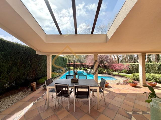 Casa en venta en Oleiros, A Coruña