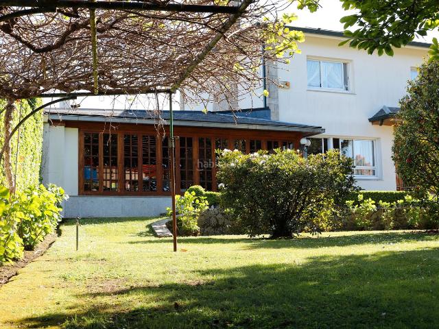 Casa en venta en Oleiros, A Coruña