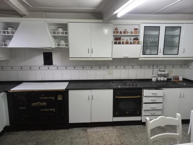 Casa en venta en Oleiros