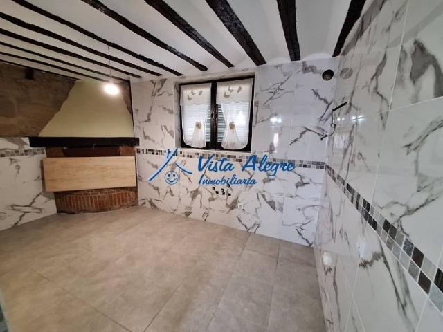 Casa en venta en Ollauri, La Rioja